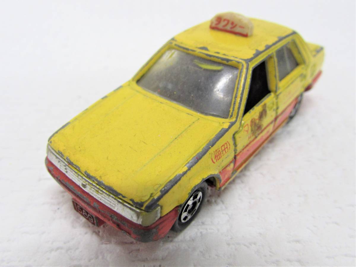 1円～ tomika トミカ No.32 1/61 トヨタ TOYOTA カローラセダン