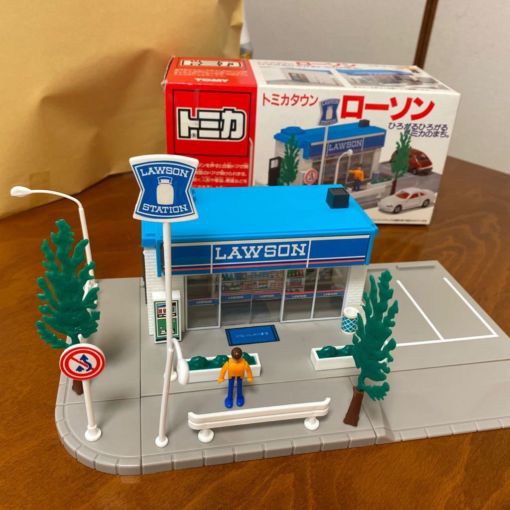 トミカタウン　ローソン　昔のやつ 初代)トミカタウン ローソン 絶版品 日本製 - メルカリ