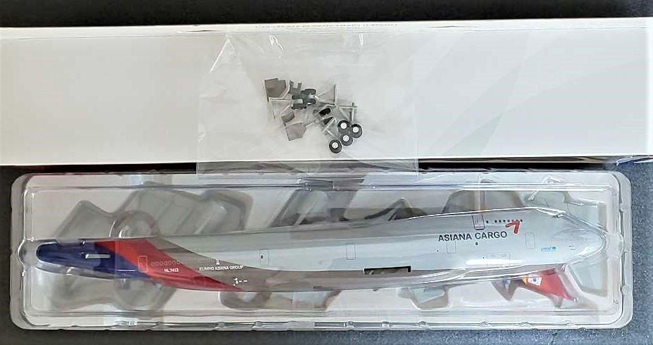 Hogan Wings ] 1:200 Boeing 747-400BCF Asiana Airlines (OZ) (#4272