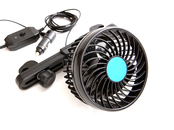 新品 車用 オススメ 扇風機 チャイルドシート 赤ちゃんや後部座席に ペット 風量切替え 角度調節可能 角度調整 ブラケット シガー電源 静か 12v の落札情報詳細 ヤフオク落札価格情報 オークフリー スマートフォン版