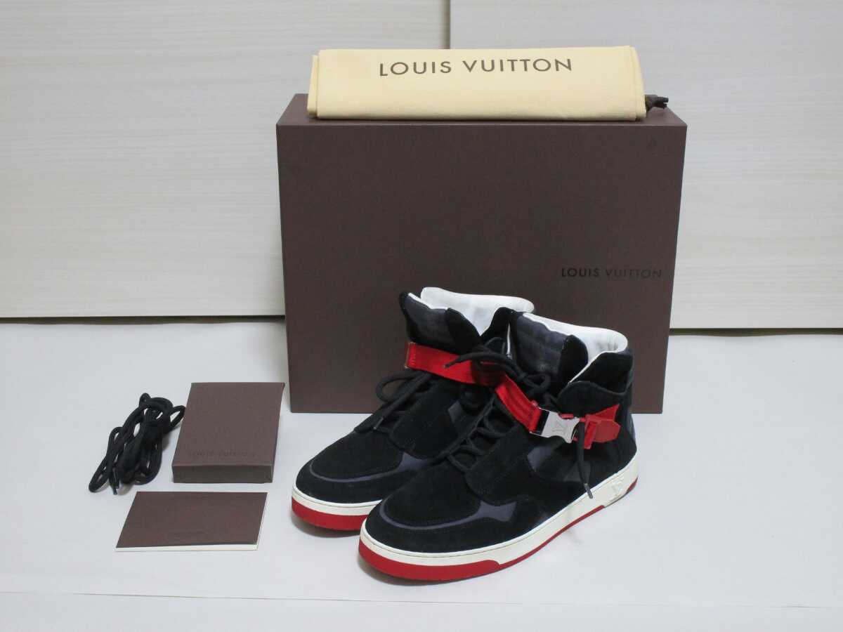 中古 ルイヴィトン Louis Vuitton スニーカー ハイカット 赤ベルト スウェード イタリア製 メンズ 5 1 2 24 5cm相当 の落札情報詳細 ヤフオク落札価格情報 オークフリー スマートフォン版