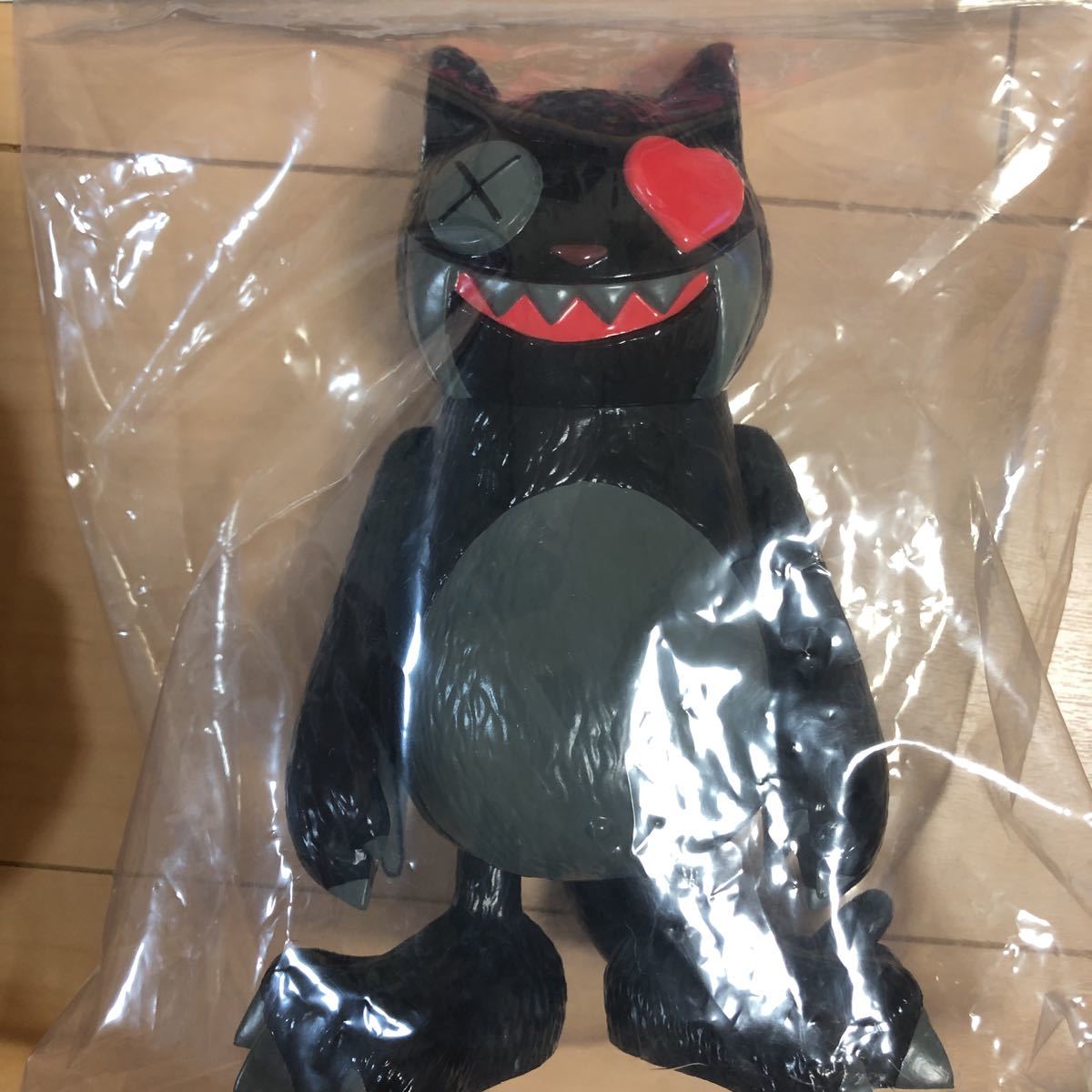 新品】メディコムトイ ロエン Roen VCD 蝙蝠怪獣 コロンくん