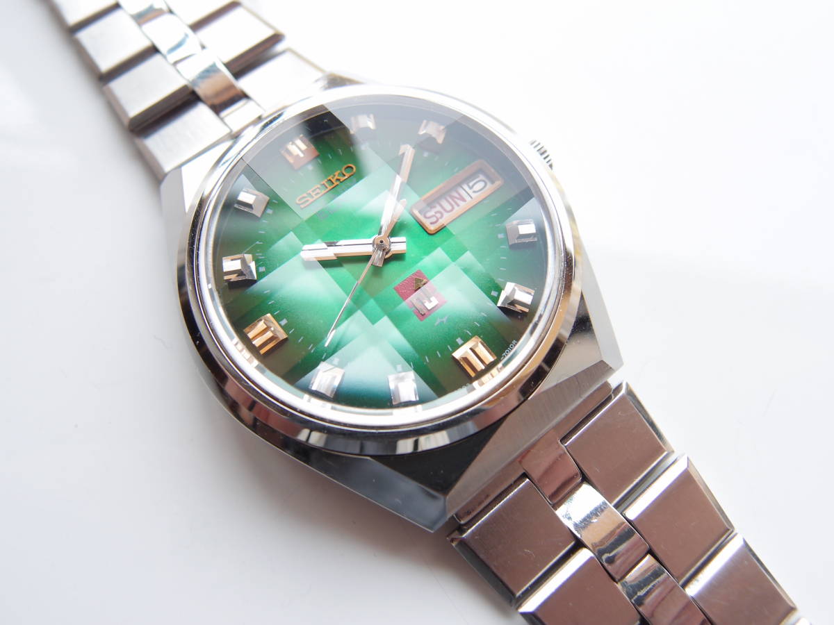 SEIKO セイコー ELNIX エルニクス 0703-7010 文字盤グリーン SEIKO セイコー ELNIX エルニクス 0703-7010 文字盤グリーン