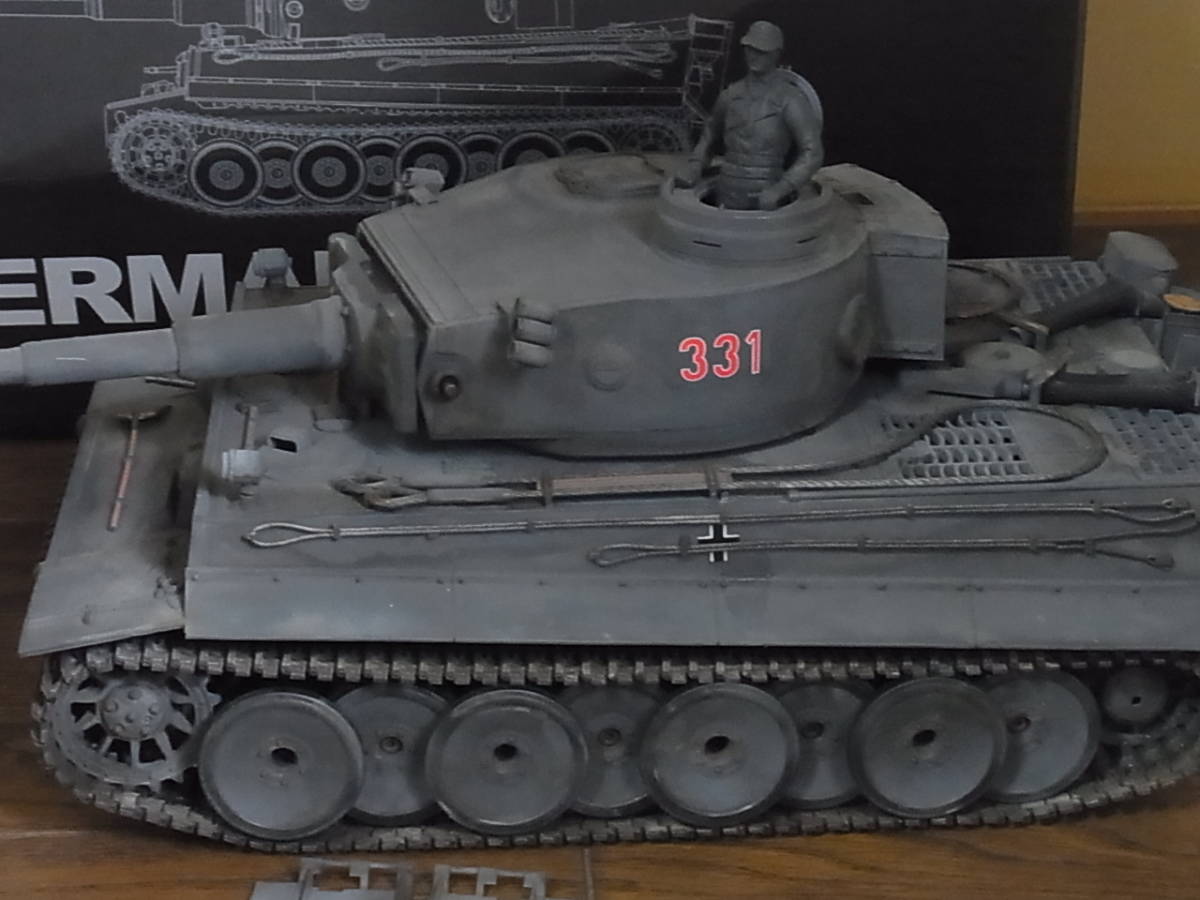 1/16 ヘンロン タイガーⅠ型戦車2.4GHZ金属キャタピラのジャンクの落札