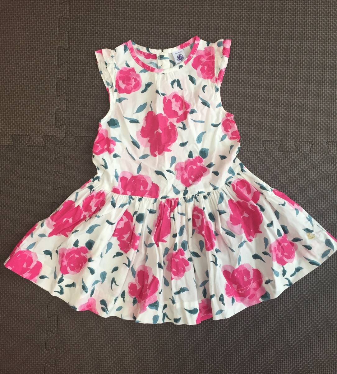 美品 プチバトー 花柄ワンピース 3歳 95cm ミキハウス ファミリア Zara ケイトスペード 鮮やか 可愛い の落札情報詳細 ヤフオク落札価格情報 オークフリー スマートフォン版