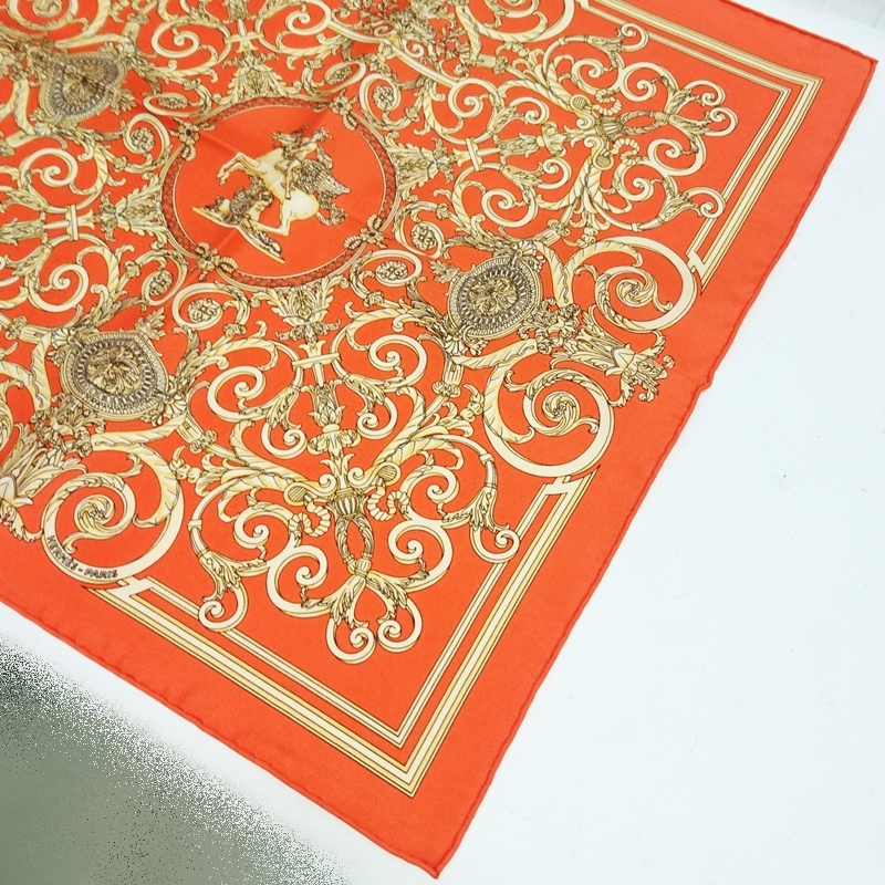 Hermes エルメス スカーフ カレ45 Les Tuileries チュイルリー公園 チュルリー公園 シルク100 オレンジ ミニサイズ プチカレ 良品 の落札情報詳細 ヤフオク落札価格情報 オークフリー スマートフォン版