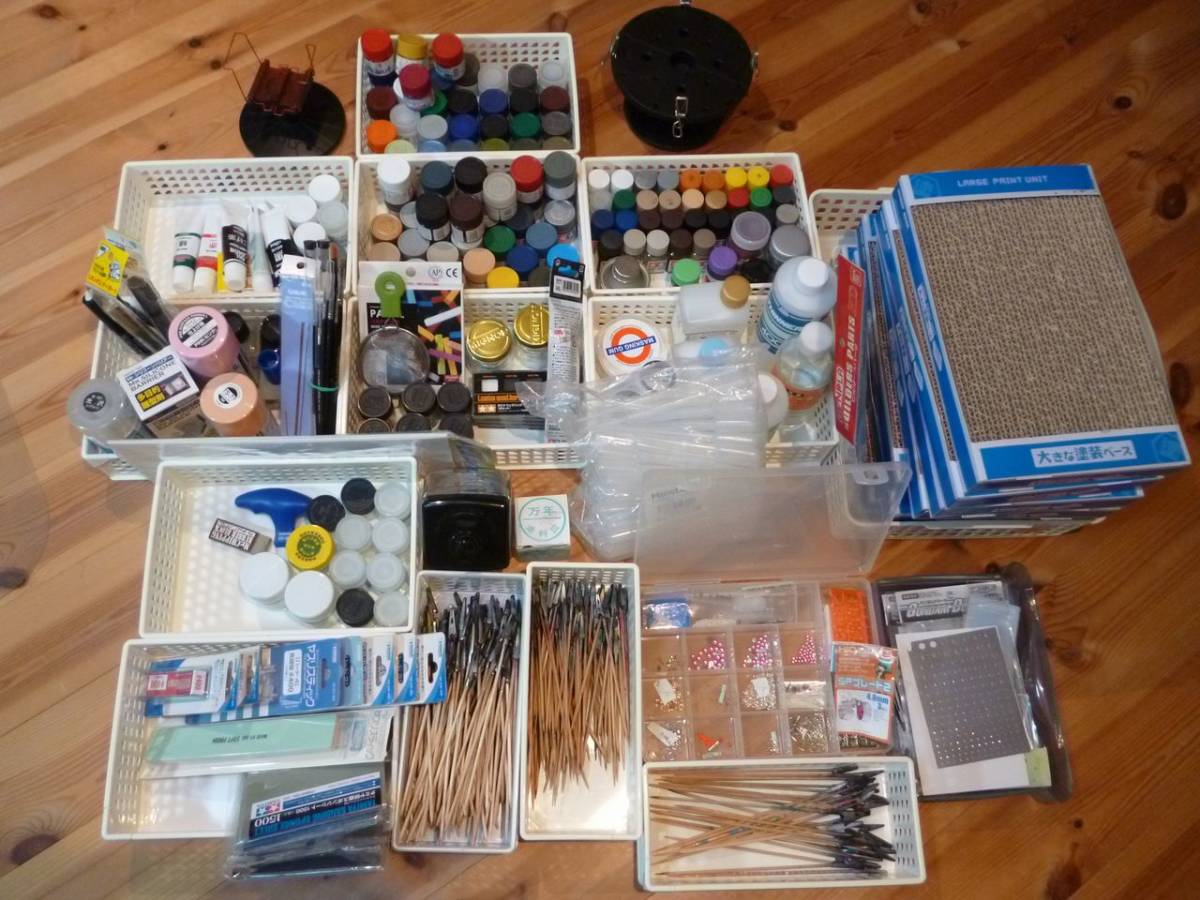 ガンプラ製作 大量セット プラモデル塗料新品多数 持ち手 塗装ベース ウェザリング用品 ヤスリ等 の落札情報詳細 ヤフオク落札価格情報 オークフリー スマートフォン版