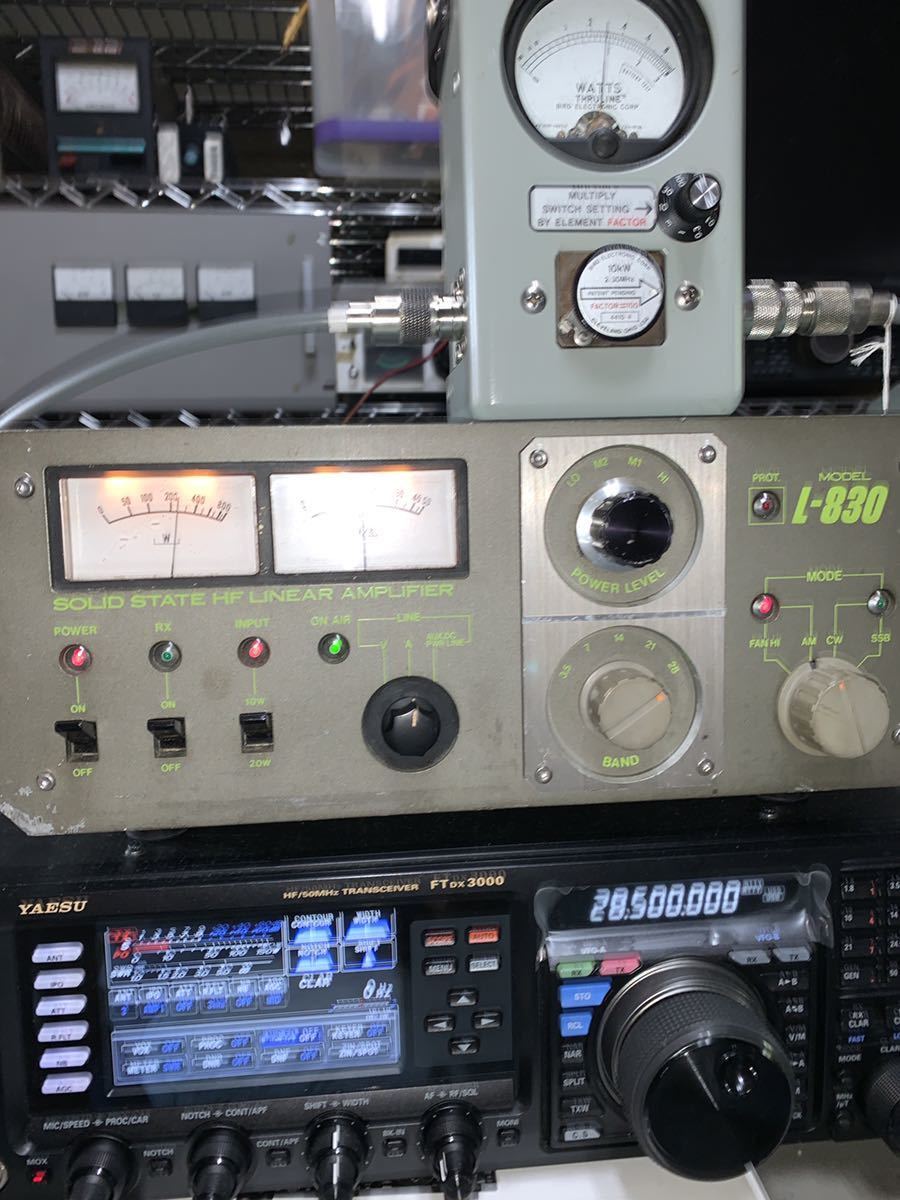東京ハイパワー L-830 HFリニアアンプ 作動品 東京ハイパワー L-830 リニアアンプ 3.5～28MHz HF帯 27V 仕様、現状