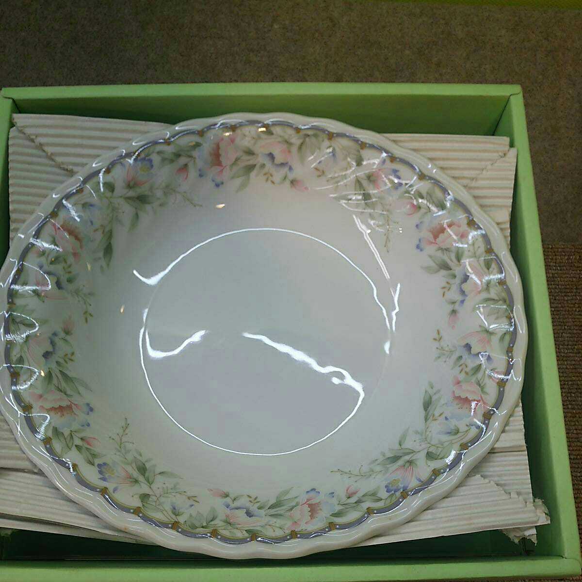 ナルミ食器 ボーンチャイナ 金縁皿25.5cm 4枚セット NARUMI ナルミ