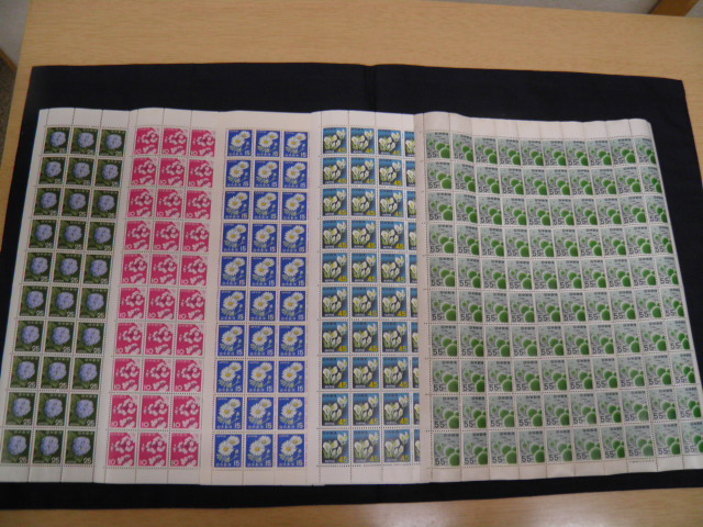 普通切手 5種 5シート 500枚 旧マリモ55円 水芭蕉45円 紫陽花25円 白抜き菊15円 ソメイヨシノ10円 大蔵省印刷局製造 の落札情報詳細 ヤフオク落札価格情報 オークフリー スマートフォン版