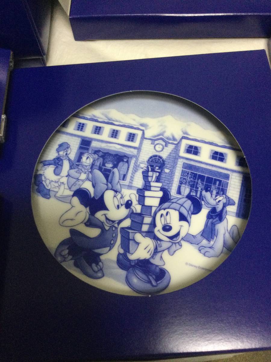 東京三菱銀行 ディズニー ミッキーマウス と仲間たち ノリタケ イヤープレート 1997 1998 1999 3枚セット の落札情報詳細 ヤフオク落札価格情報 オークフリー スマートフォン版