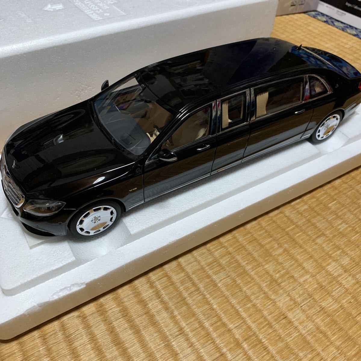 オートアート 1 18 メルセデスベンツ マイバッハ S600 プルマンリムジン ミニカー 箱難有 ブラック の落札情報詳細 ヤフオク落札価格情報 オークフリー スマートフォン版