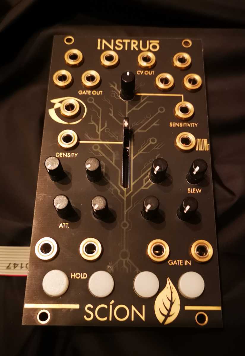 モジュラーシンセユーロラックHIKARI INSTRUMENTS