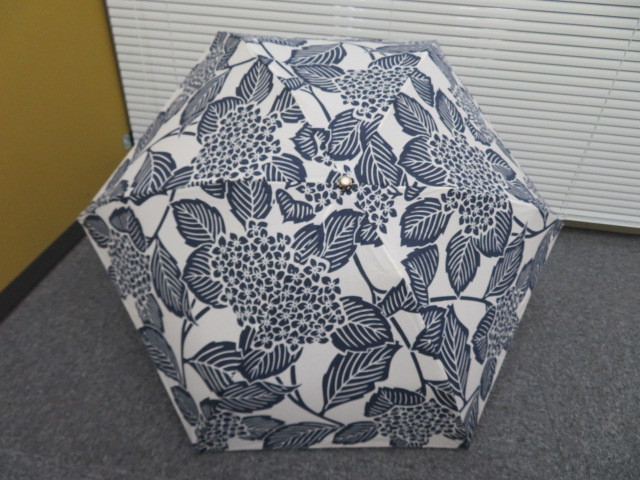 6101rsu Nugoo 拭う Kamakura 折りたたみ傘 晴雨兼用 日傘 紫陽花柄 竹 中古 2本落札で送料無料 の落札情報詳細 ヤフオク落札価格情報 オークフリー スマートフォン版