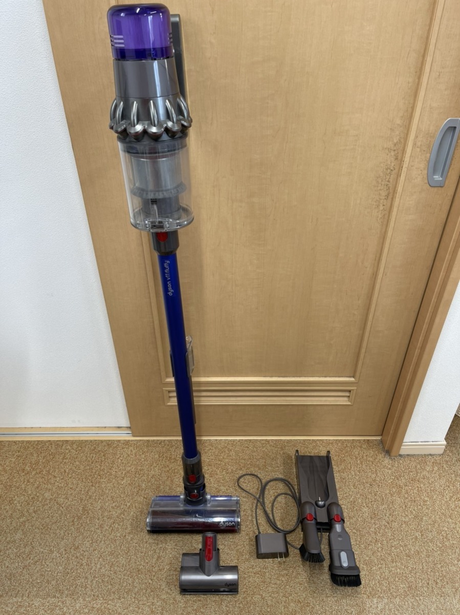 Dyson Vシリーズ スティック型掃除機V11fluffy SV14 中古品 Amazon | ダイソン 掃除機 コードレス Dyson V11 Fluffy SV14 FF