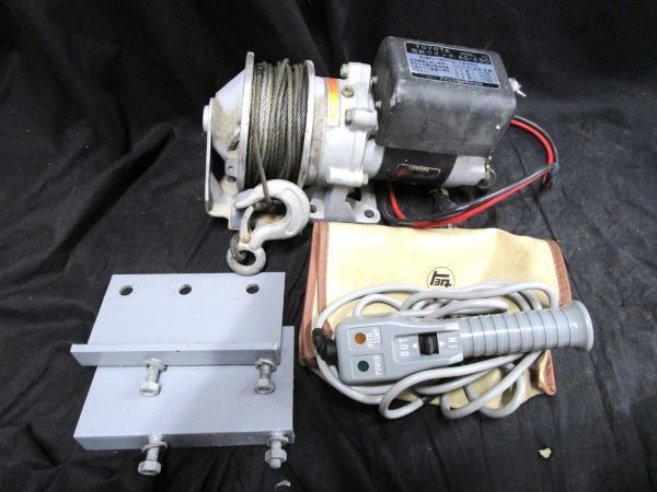 1000円スタート 電動ウインチ TOYOTA MODEL AS-450 最大牽引力1500kg 1000円スタート 電動ウインチ TOYOTA MODEL AS-450 最大牽引力1500kg