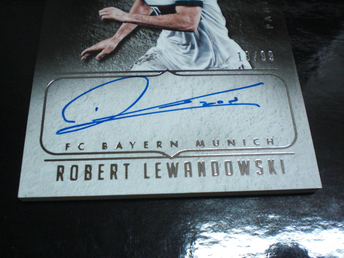 ROBERT LEWANDOWSKI ロベルト・レヴァンドフスキ（バイエルン