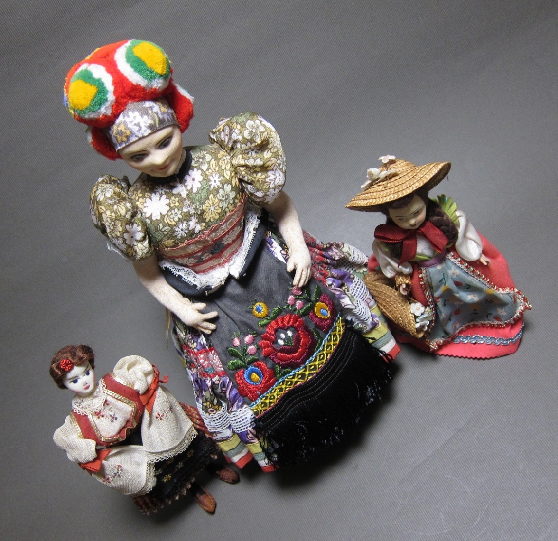 メキシコ製 ビンテージ ドール 34ｃｍ Matyohaz Mezokovesd 民族衣装 女性 女の子 人形 21ｃｍ ３点 の落札情報詳細 ヤフオク落札価格情報 オークフリー スマートフォン版