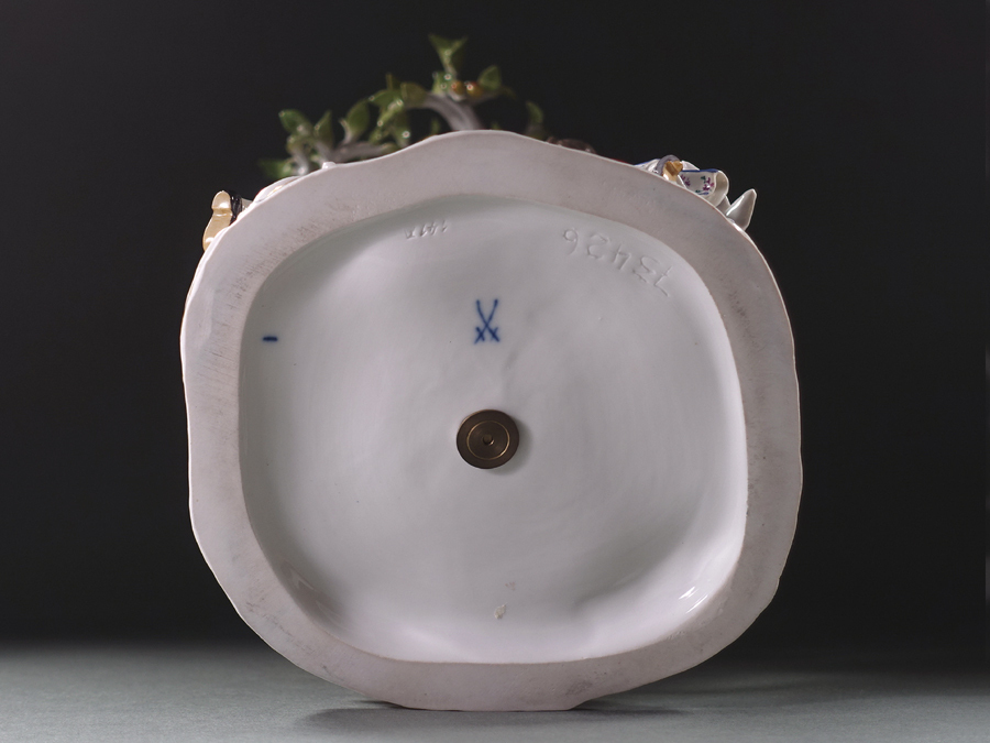 花 マイセン Meissen J J ケンドラー原型制作 名作磁器人形 輪になって踊る子供達 H31 5cmの大型フィギュリン 9 の落札情報詳細 ヤフオク落札価格情報 オークフリー スマートフォン版