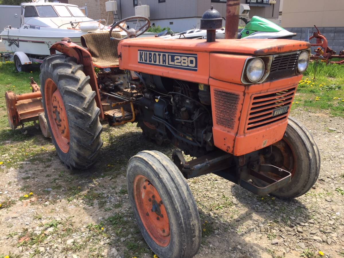トラクター　クボタ　L240 2WD トラクター クボタ L240 2WD
