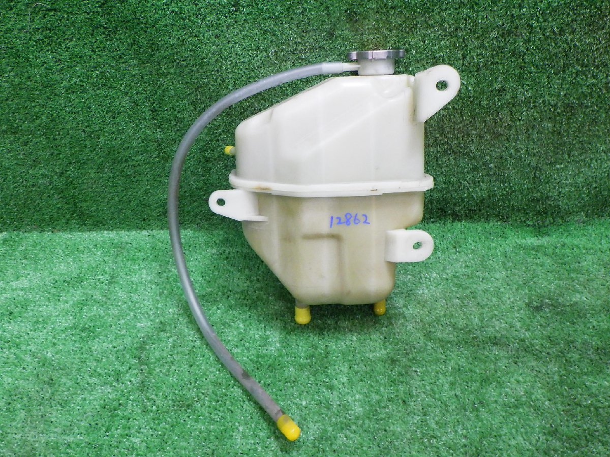 三菱デリカスペースギアラジエーターサブタンク MB924891 新品