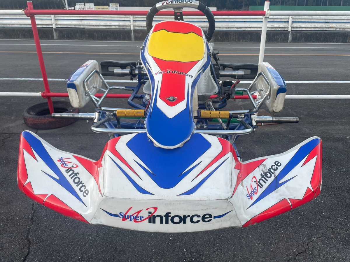 傷や汚れあり】レーシングカート 青ビレル スーパーウィンフォースの