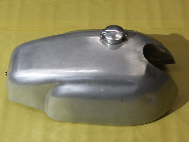 GB250 クラブマン　FRP タンク　K＆H ホンダ GB250クラブマン FRPタンク