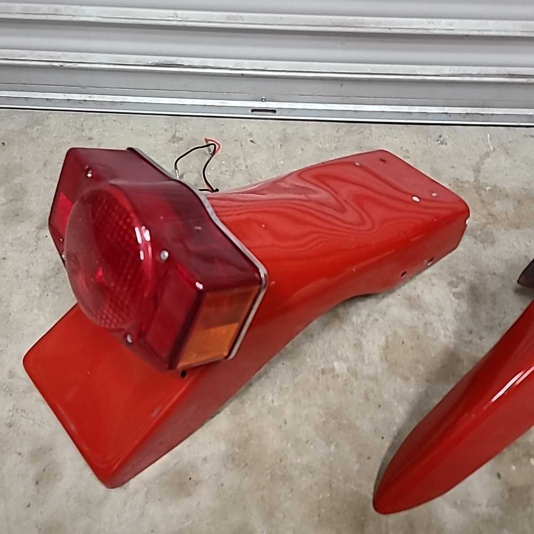 傷や汚れあり】ホーク CB250T FRP リアフェンダー FRP トンガリ
