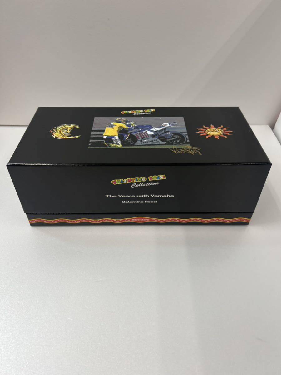 Valentino Rossi figuur sitting 2005 1:12
