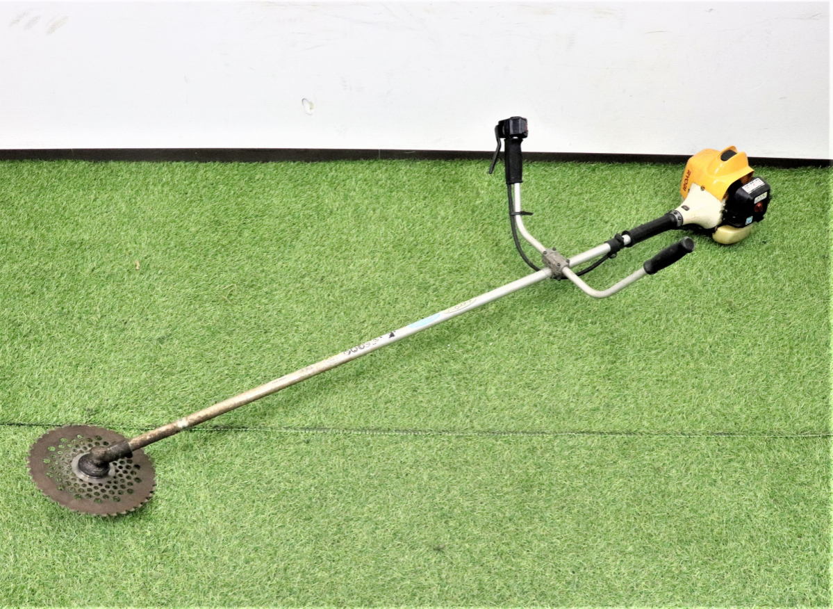 新品　RYOBI ガス式エンジン刈払い機 EKG-226 訳あり！　草刈機/芝刈機/刈払機/草刈り/芝刈り 新品RYOBI ガス式エンジン刈払い機 EKG-226 訳あり！ 草刈機/芝刈機/刈