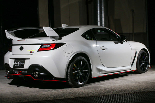 未使用】新品未使用 トヨタ ZN8 GR86 ZD8 BRZ リザルトジャパン リア