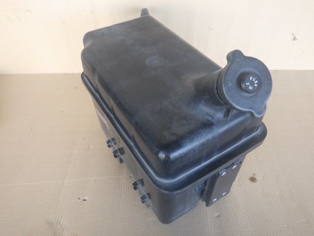 日産 UD クオン ラジエターサブタンク R5-3-20
