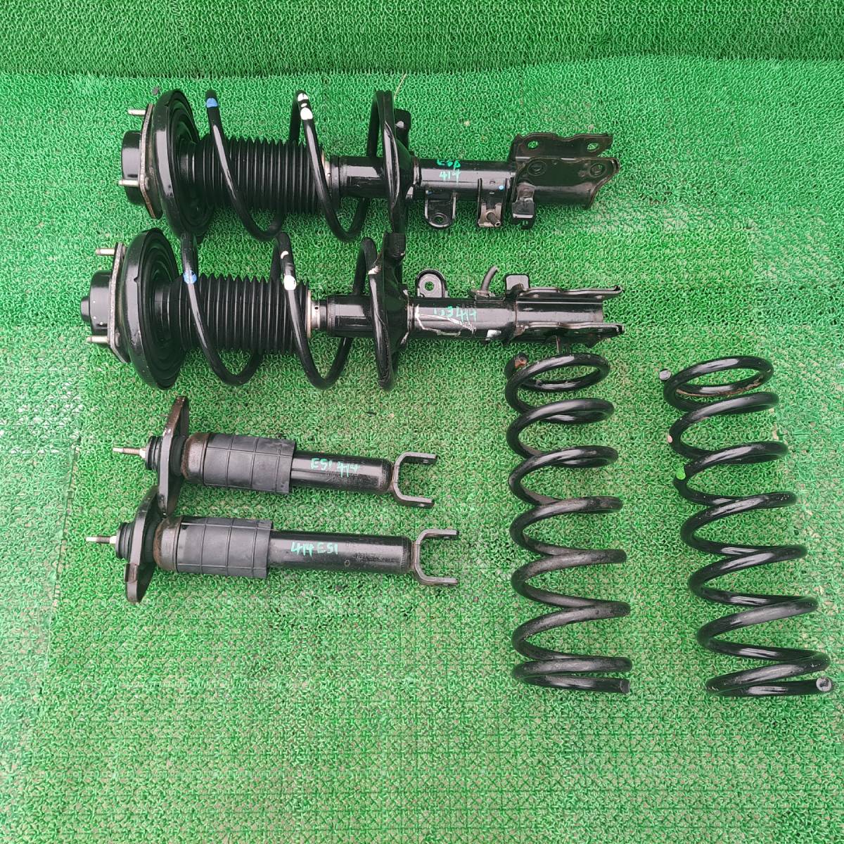 E51 ニスモ エルグランド 後期 純正 サスペンション サス 検索