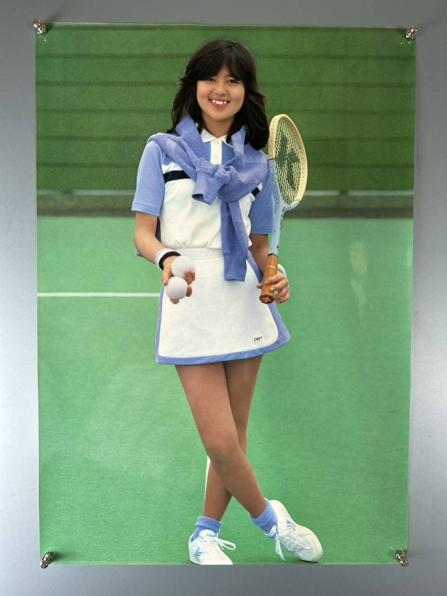 目立った傷や汚れなし】◇(30807)石野真子 テニス A2判ポスターの落札