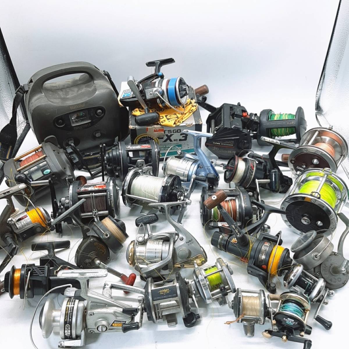 【傷や汚れあり】m188【1円スタート】 リール まとめ 大量 ベイトリール スピニングリール SHIMANO DAIWA 釣り具 ...