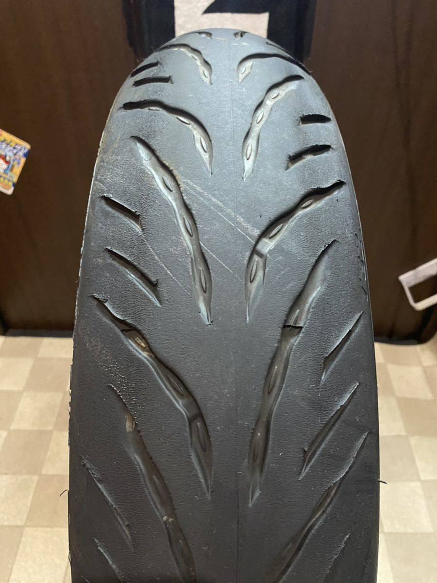 目立った傷や汚れなし】中古MCタイヤ 2022年製造 BRIDGESTONE BATTLAX