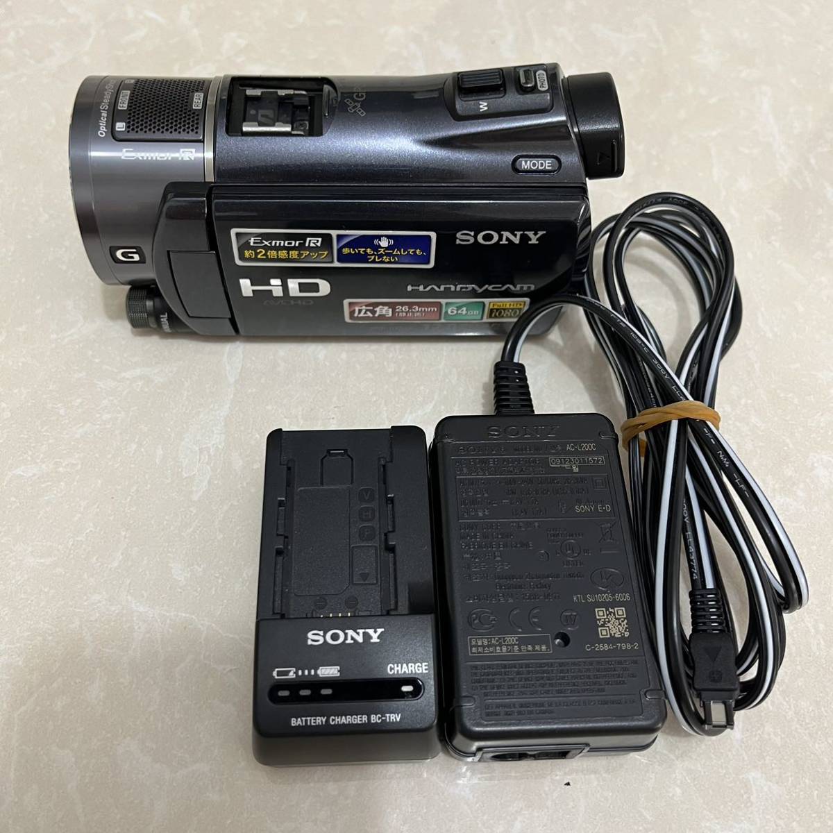 【やや傷や汚れあり】1円 SONY ソニー HANDYCAM HDRCX550 sony LENS G 10X OPTICAL ZOOM 1.8/3.838 ビデオカメラ (ジャンク品