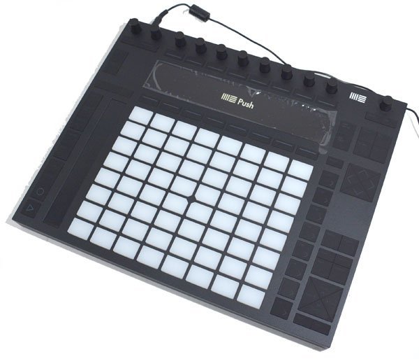 Ableton Push2 コントローラー 箱、登録可 Ableton Push2 コントローラー 箱、登録可