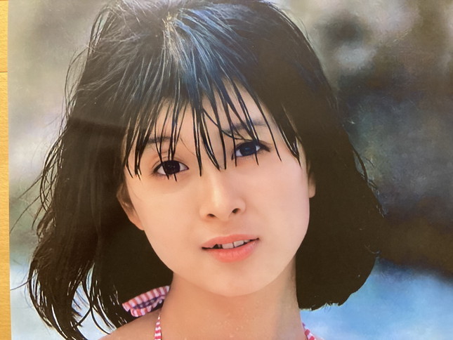 未使用に近い】☆河合奈保子さん B2ポスター 水着 ストライプ ビキニ