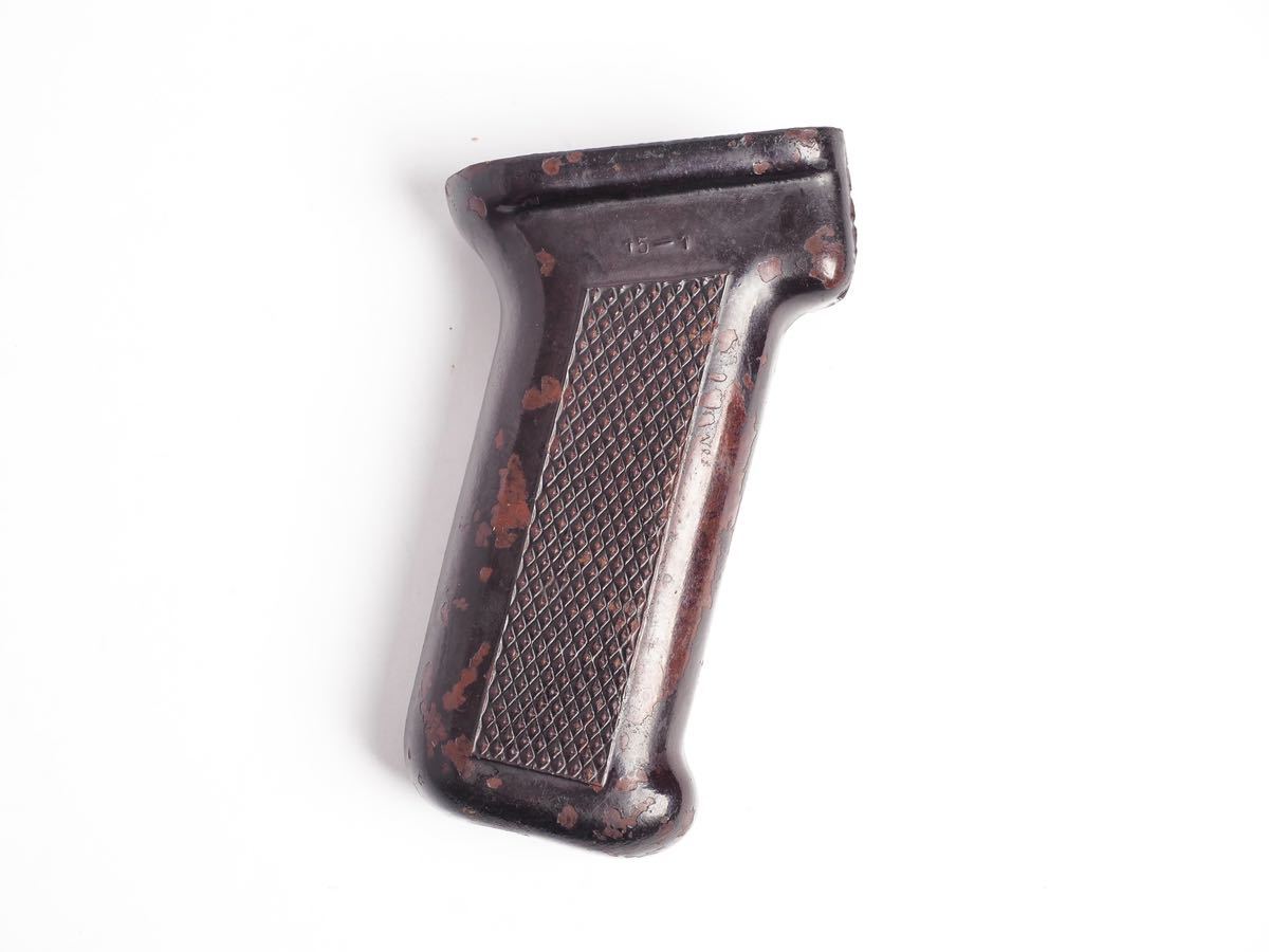 ロシア実物　AKM用ウッドピストルグリップ ロシア実物 AKM用ウッドピストルグリップ ロシア実物 AKM用ウッド