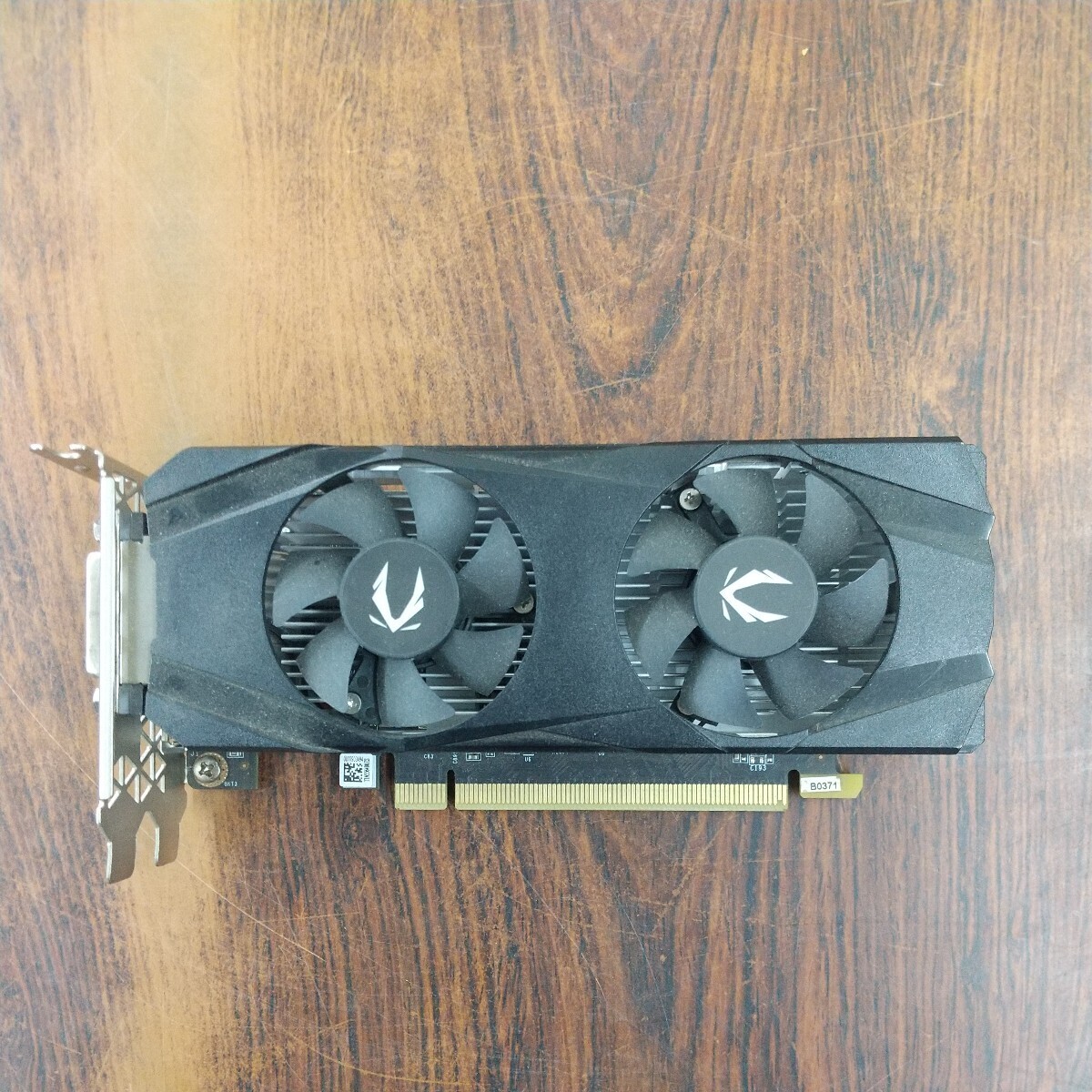GTX 1650 LP (ロープロファイル) 中古 グラフィックボード 