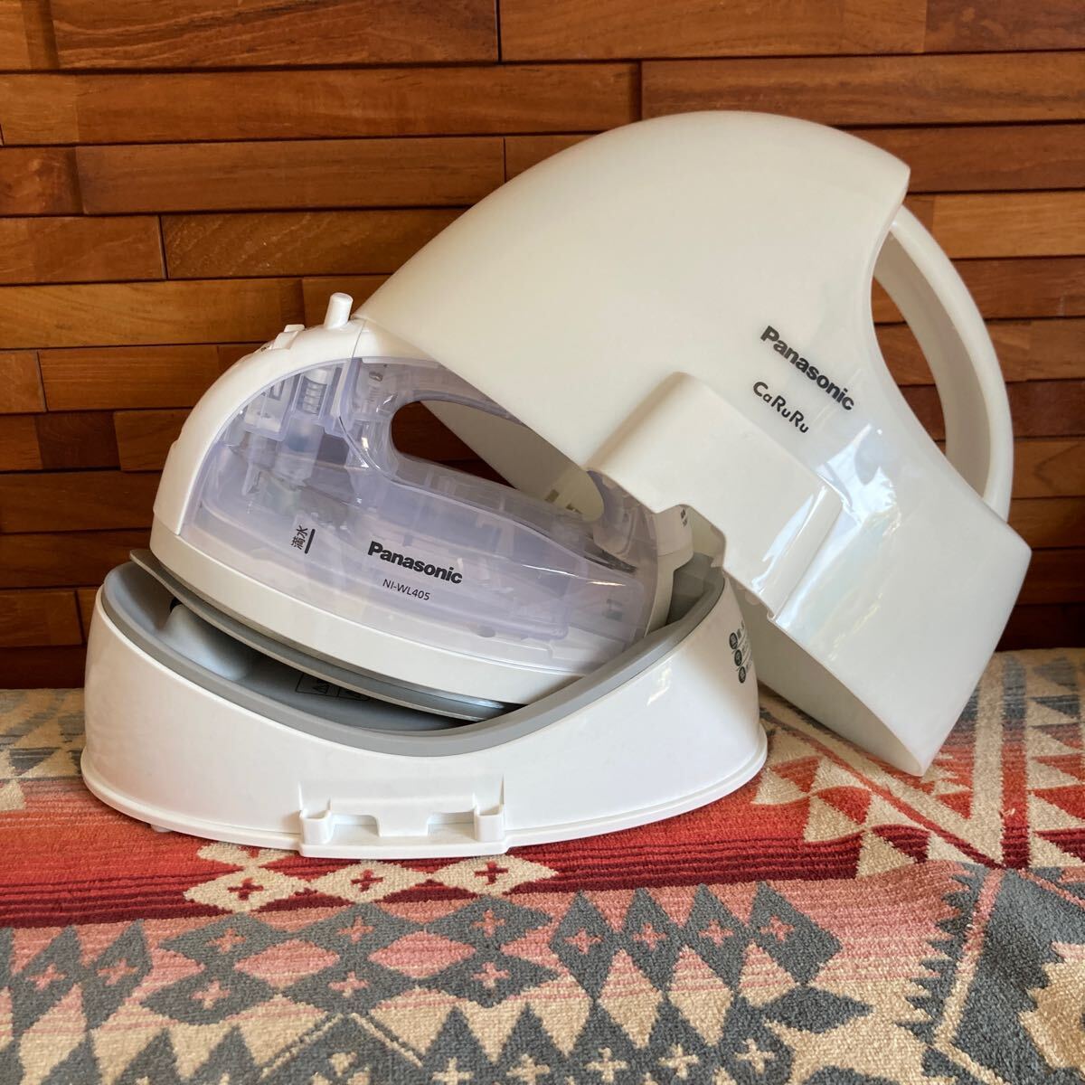 Panasonic NI-WL405-W Panasonic コードレススチームアイロン NI-WL405