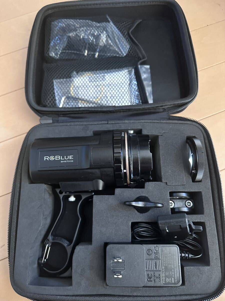 RGBLUE BM6700B スキューバダイビング用品 水中ライト RGBLUE BM6700B スキューバダイビング用品 水中ライト（中古