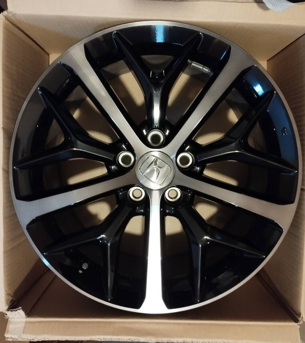 FK7 シビック 純正 アルミホイール　8J　+50　114.3　FK　ホンダ FK7 後期 シビック アルミホイール 8J +50 114.3 FK ホンダ