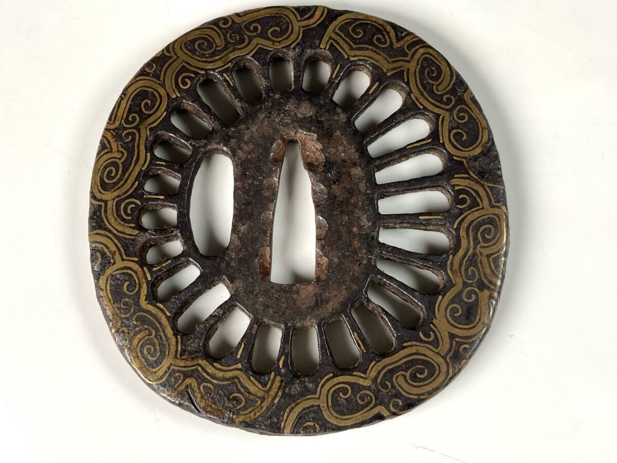 鍔 室町時代 〜 江戸時代 菊雁音 抱茗荷雁金透鐔 京透 古正阿弥 平安城透 鍔 室町時代 〜 江戸時代 菊雁音 抱茗荷雁金透鐔 京透 古正阿弥 平安城