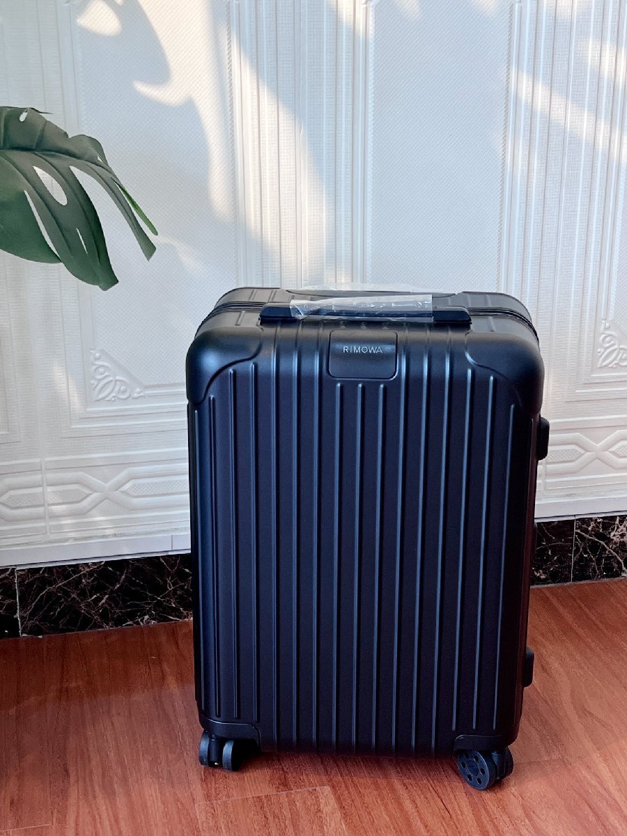 リモワ トパーズ 青ロゴ 2輪 32L 機内持込可 キャリーケース スーツ