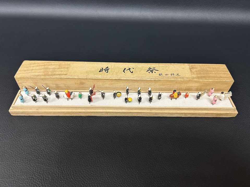 民芸作品 大名行列 一刀彫り