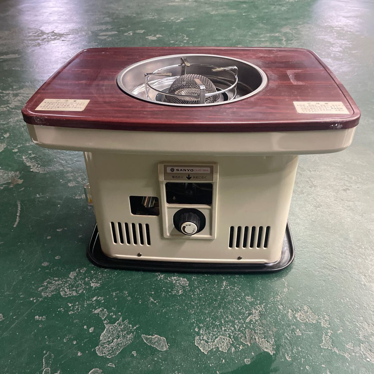 昭和レトロSANYOサンヨー　OIL HEATER　オイルヒーター　石油ストーブ 昭和レトロSANYOサンヨーOIL HEATERオイルヒーター石油ストーブ