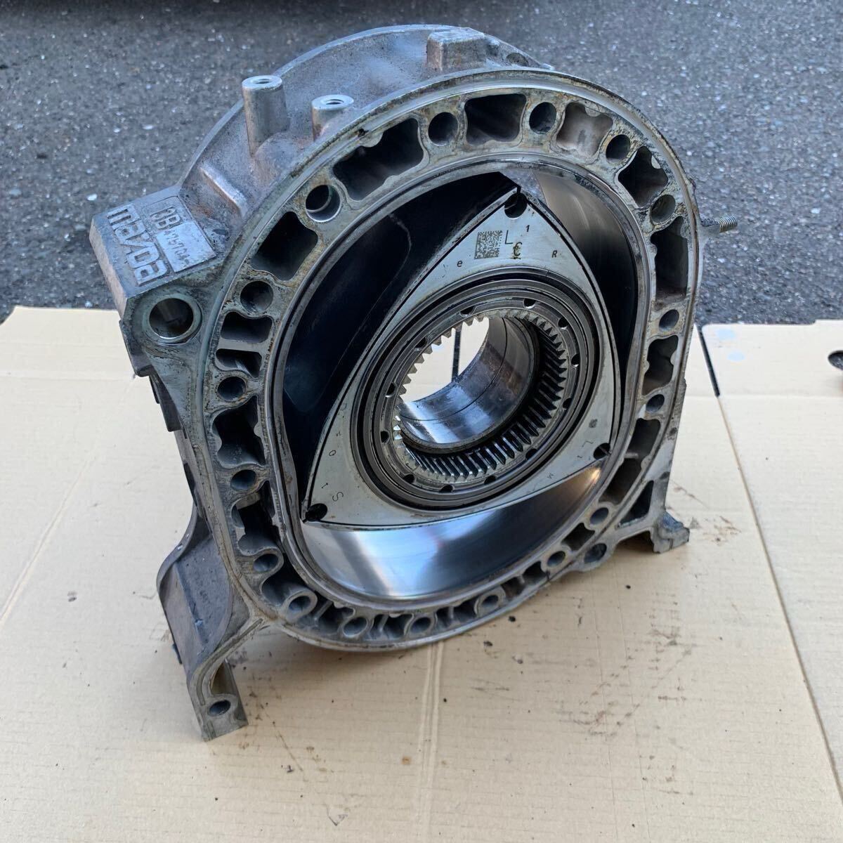 ロータリーエンジン 13B オブジェ マツダ 実物 MAZDA