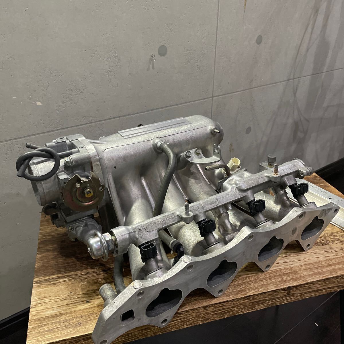 トヨタ 86 ZN6 純正 後期 インテークマニホールド インジェクター